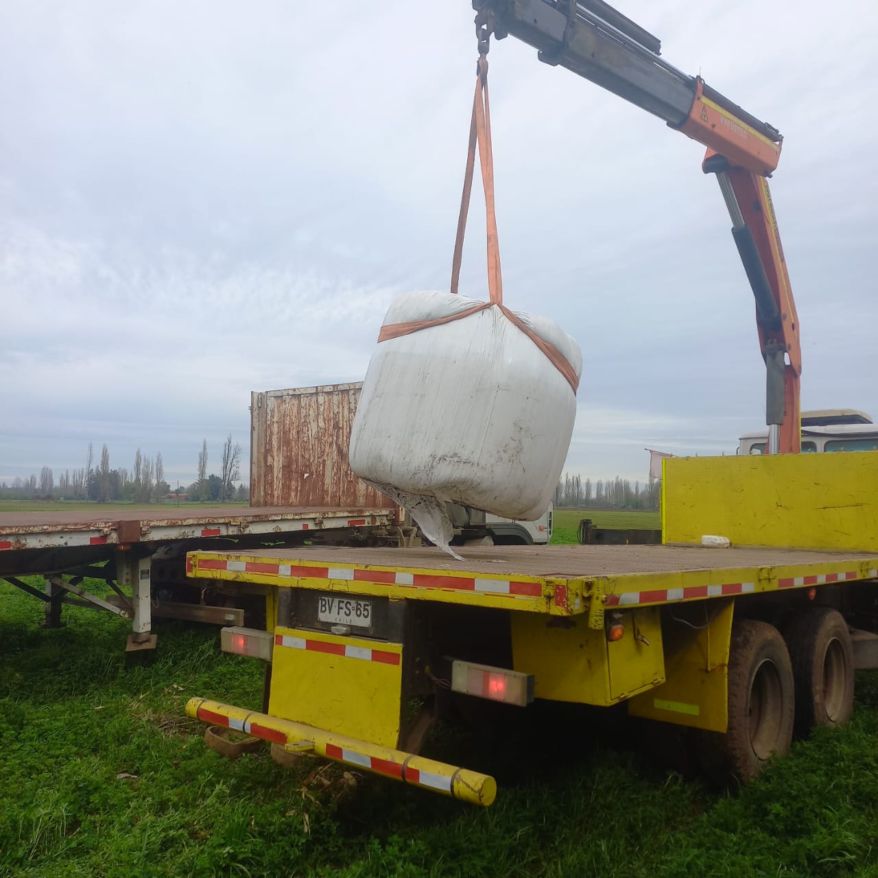 CAMION PLUMA